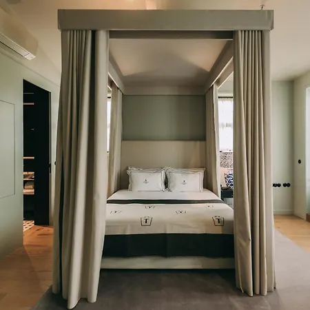 Torel Palace 5*