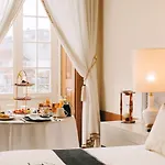 ホテル Torel Palace