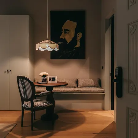 Torel Palace 5* ポルト