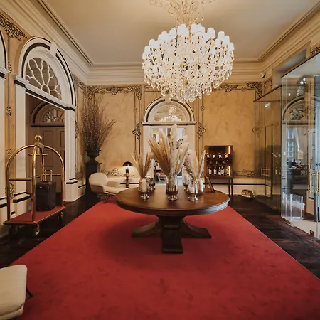 酒店 Torel Palace
