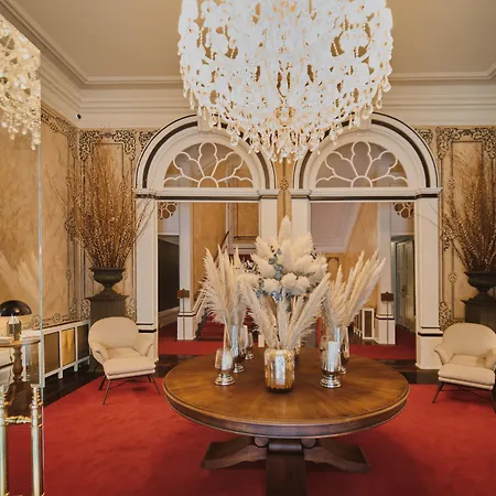 Torel Palace 5*
