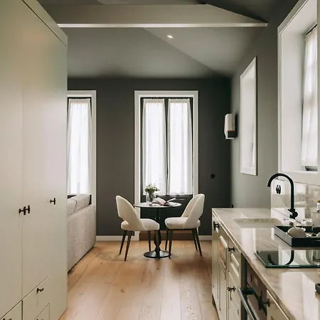 Ξενοδοχείο Torel Palace 5*